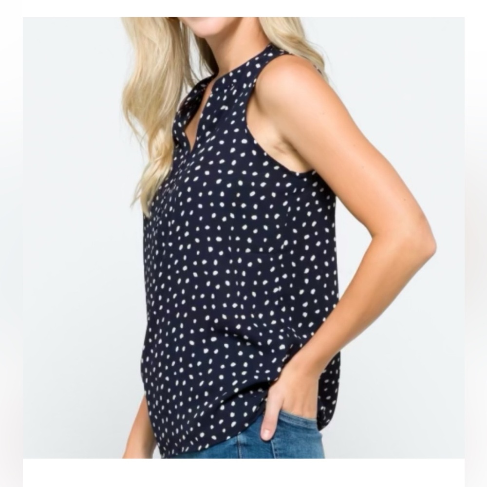 Mix by 41 Hawthorn Mclean Split Neck Sleeveless Blouse